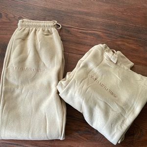 PrettyLittleThing Sweatpants and Hoodie Set